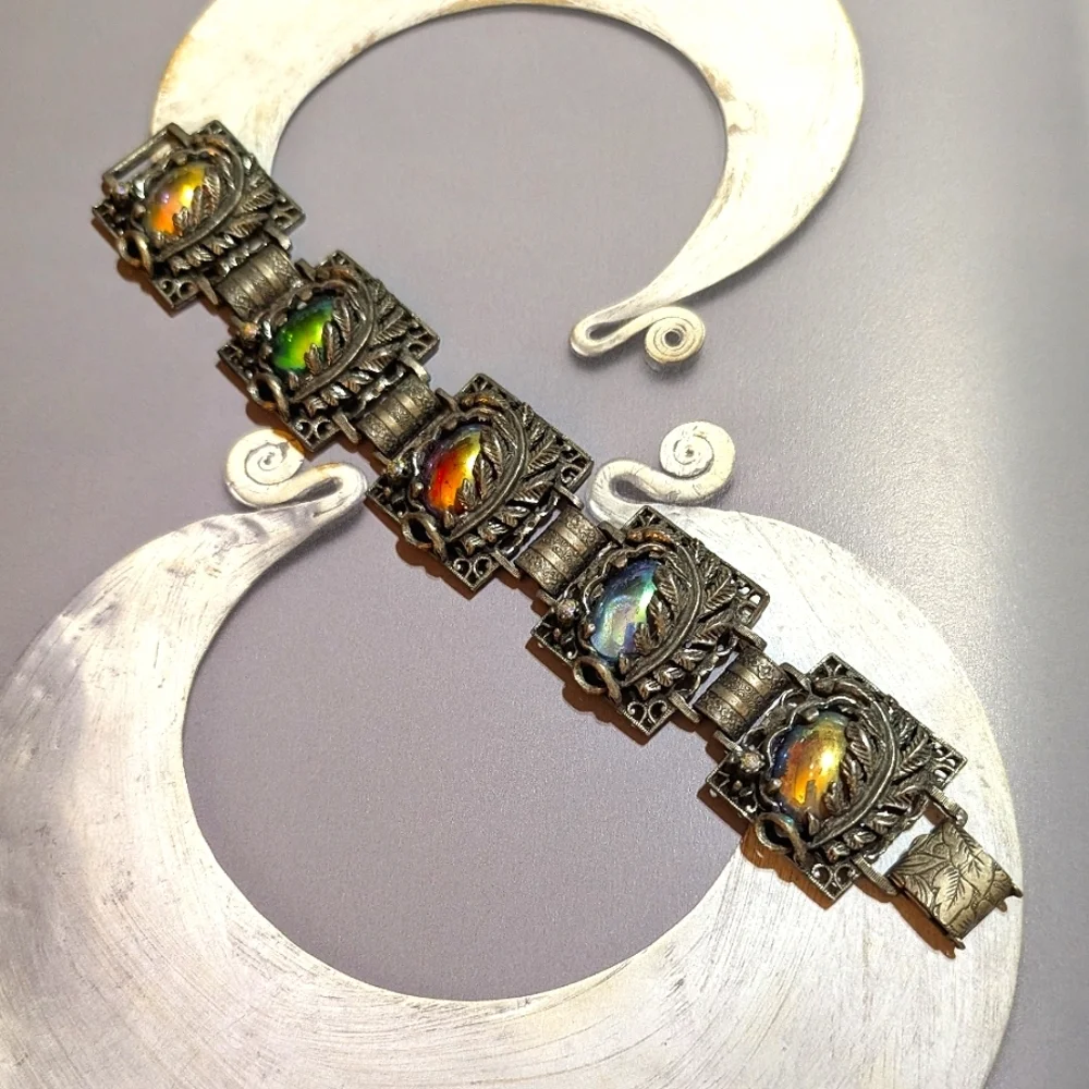 Renaissance Revival Vintage Aurora Borealis Glass and Rhinestone Chunky Bracelet